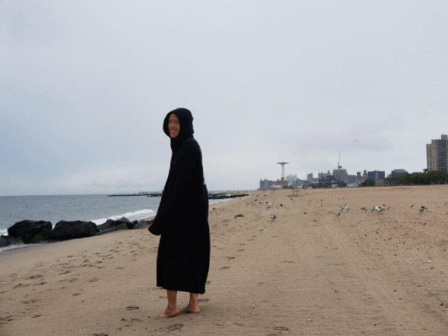 Top 5 Tips on How to Stay Warm After a Cold Water Swim